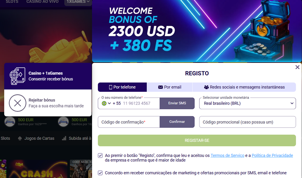 1xCasino registration and login page with REGISTO and FAZER LOGIN tabs, email field, phone registration options via Telefone, Email, Redes Sociais and Mensagens Instantâneas, country selector Brazil BRL, confirmation code field and Terms of Service consent checkbox